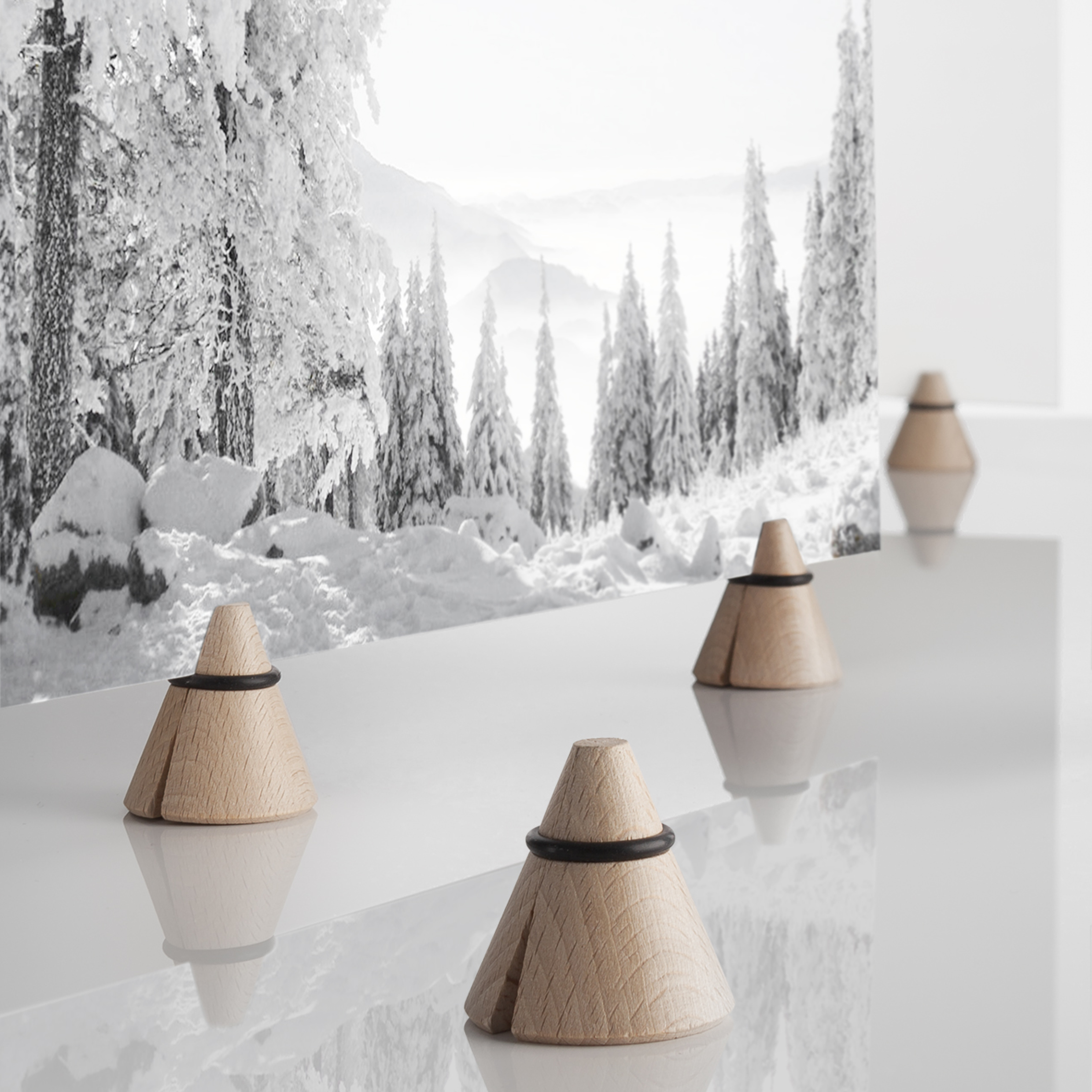 Pince photo & mémo en bois "i-cone" noir 4