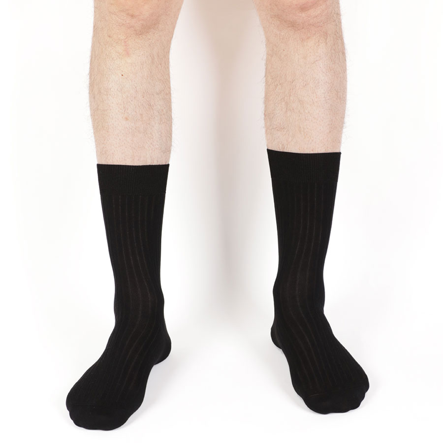 Chaussettes côtelées noires montantes pour hommes