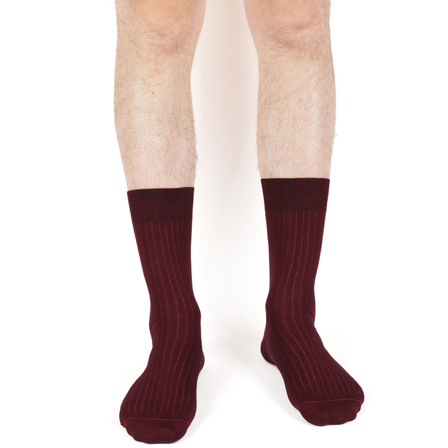 Chaussettes côtelées pour hommes bordeaux