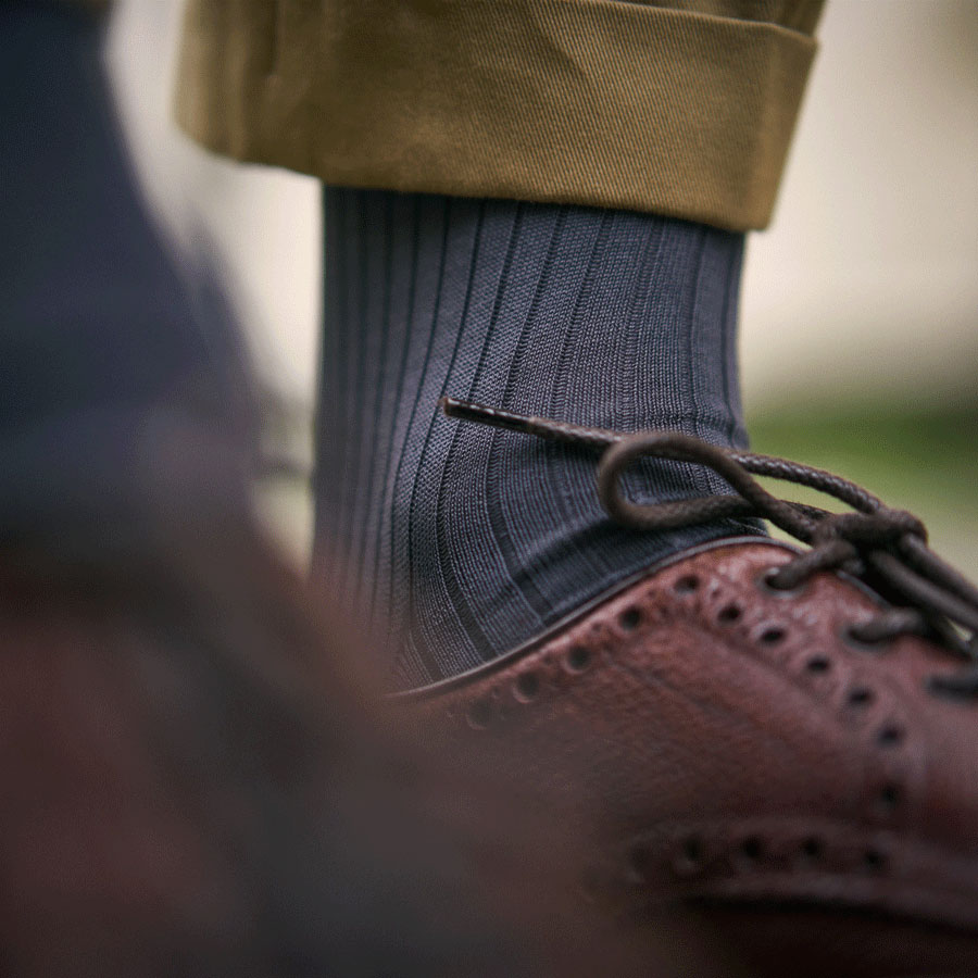 Chaussettes côtelées grises pour hommes