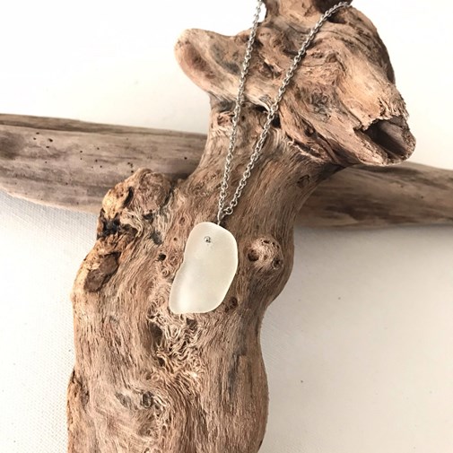 Pendentif ÎLE en verre de mer Blanc - PIÈCE UNIQUE