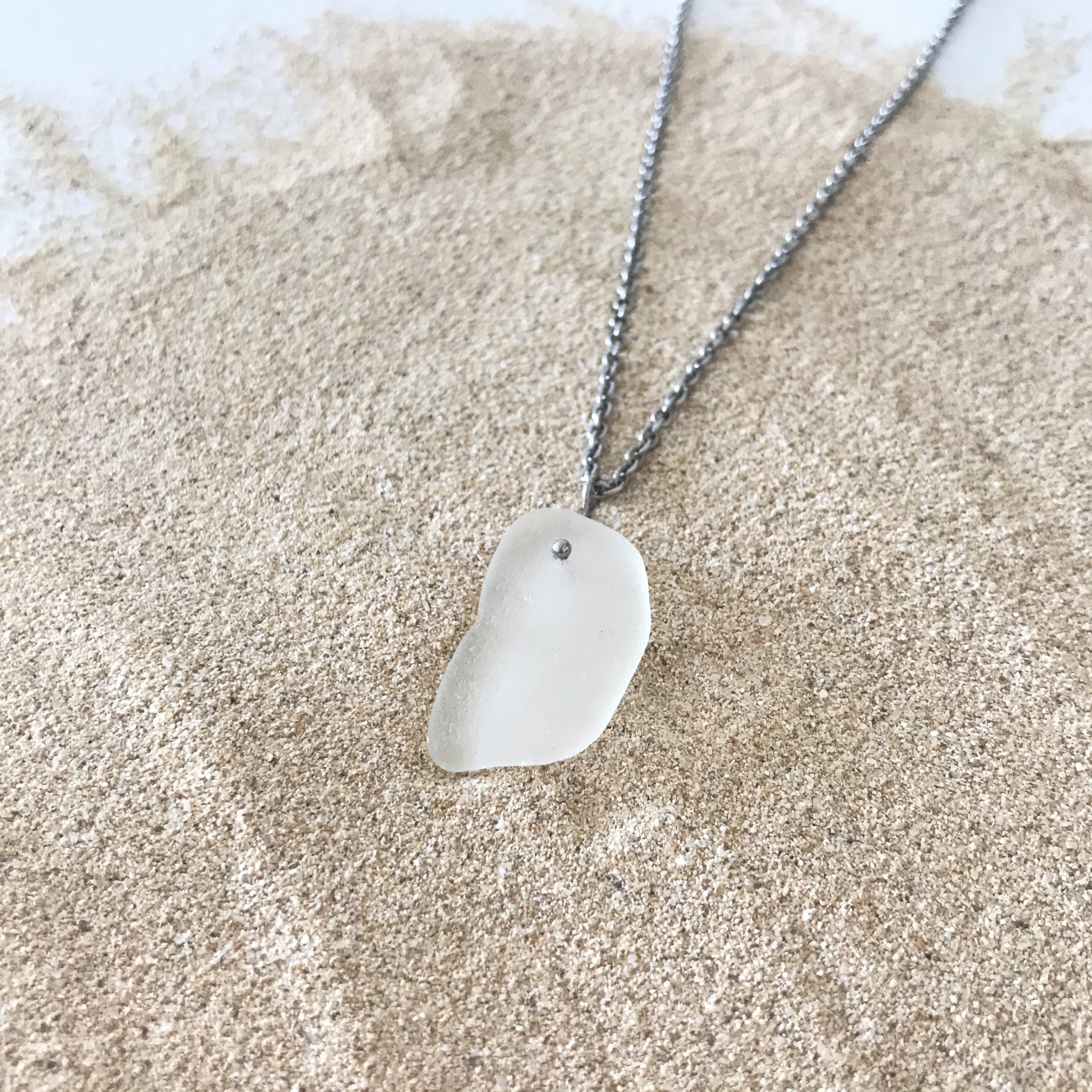 Pendentif ÎLE en verre de mer Blanc - PIÈCE UNIQUE 3