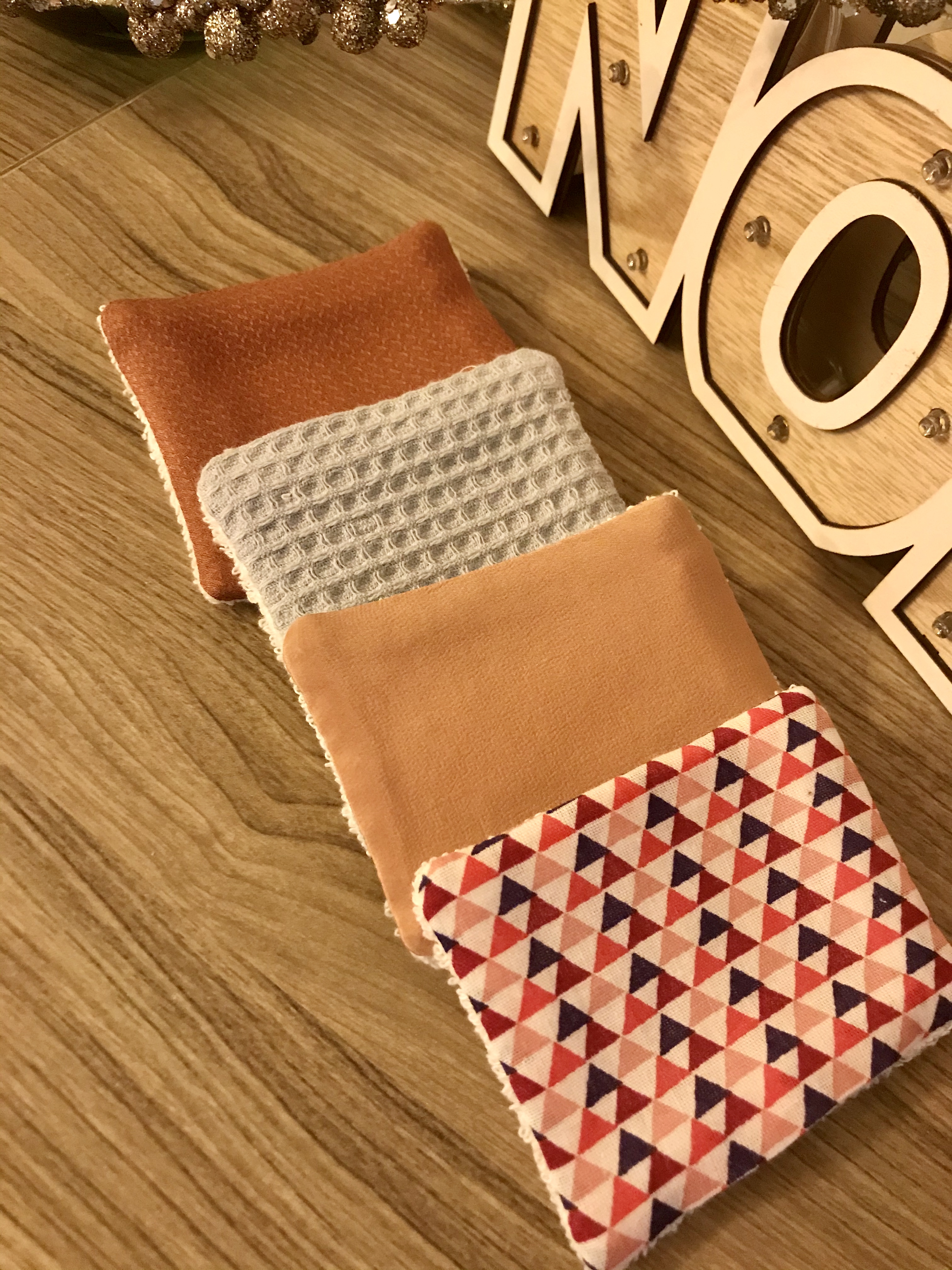 Lot de 4 cotons lavables - petits triangles  2