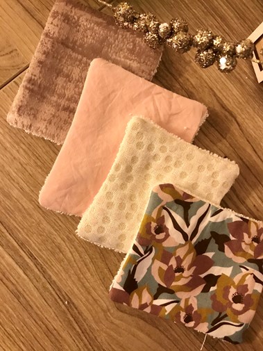 Lot de 4 cotons lavables - jolies fleurs