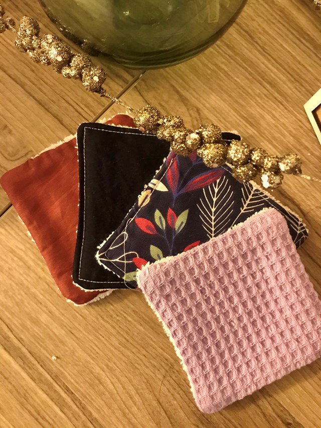 Lot de 4 cotons lavables - fleurs bleues 2