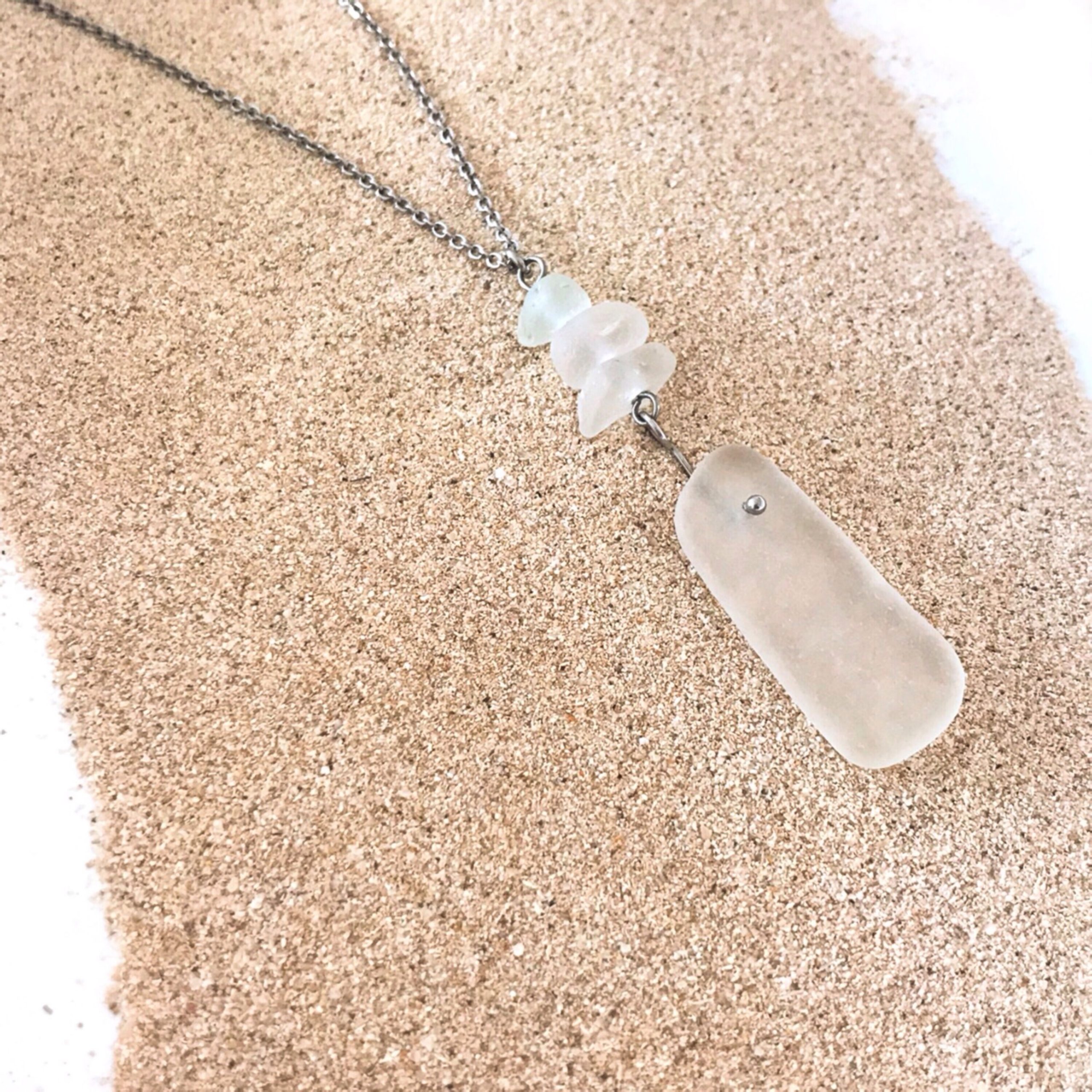Collier PRESQU'ÎLE en verre de mer Blanc - PIÈCE UNIQUE 3