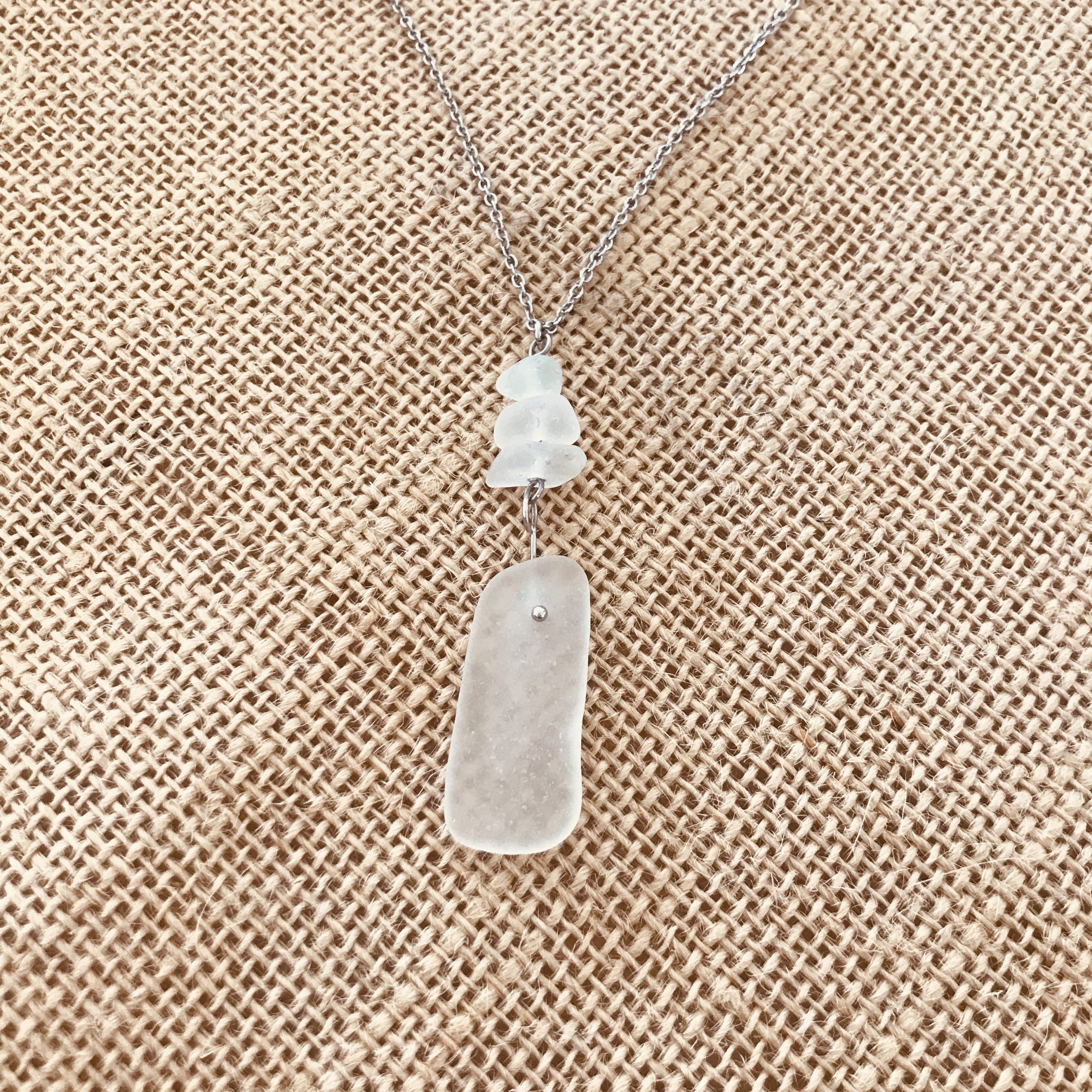 Collier PRESQU'ÎLE en verre de mer Blanc - PIÈCE UNIQUE 2