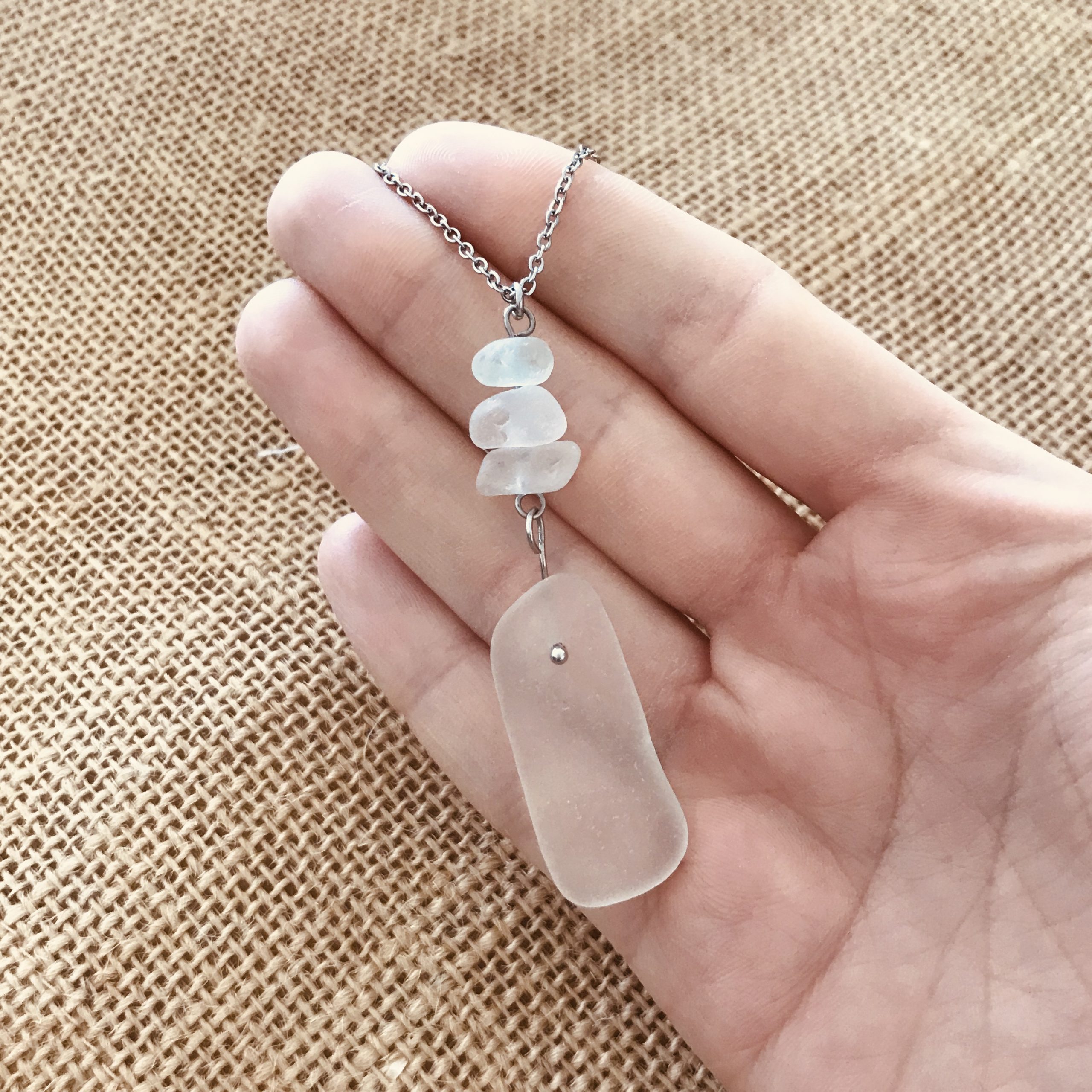 Collier PRESQU'ÎLE en verre de mer Blanc - PIÈCE UNIQUE 4