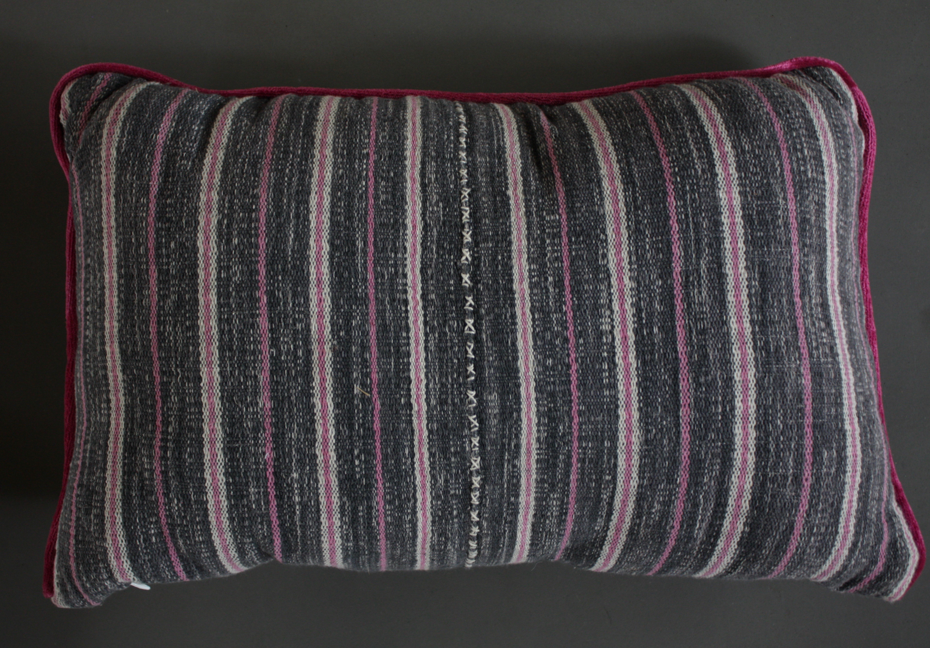 Coussin tissu vintage DPBKK 4