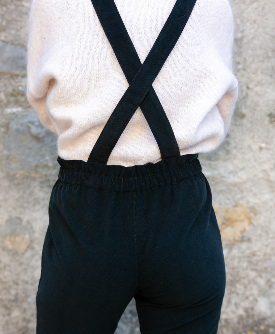 Pantalon noir en velours côtelé coton biologique GOTS écoresponsable