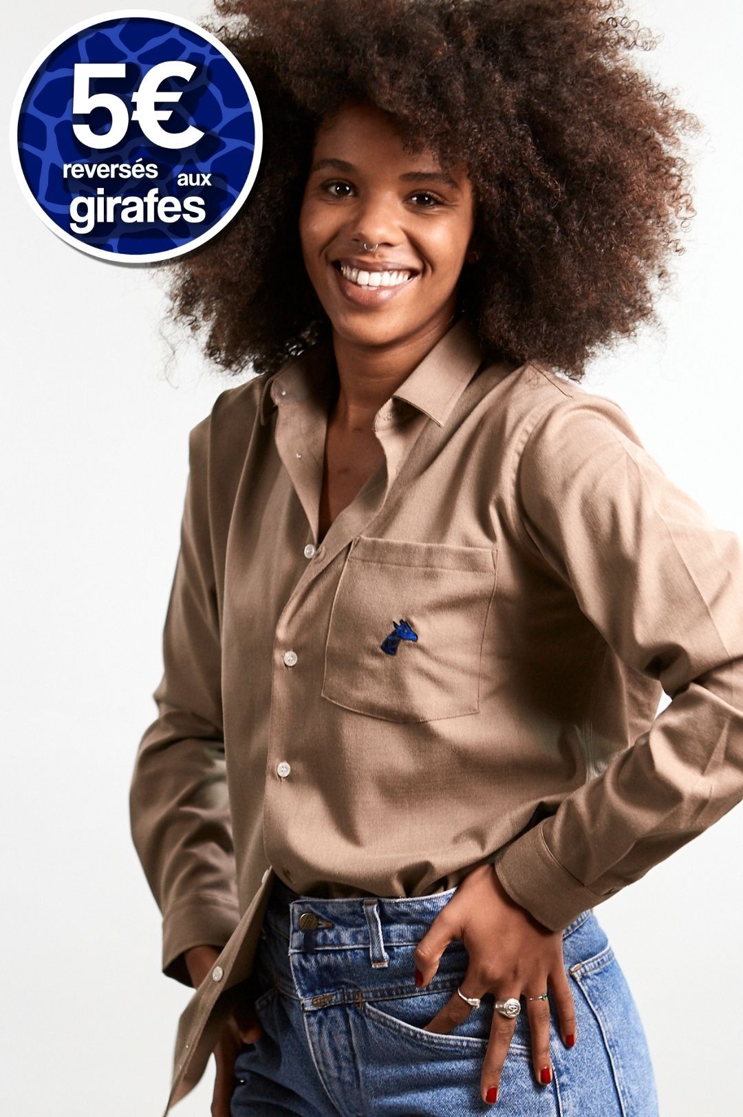 Chemise upcyclée beige sable - girafon bleu 2