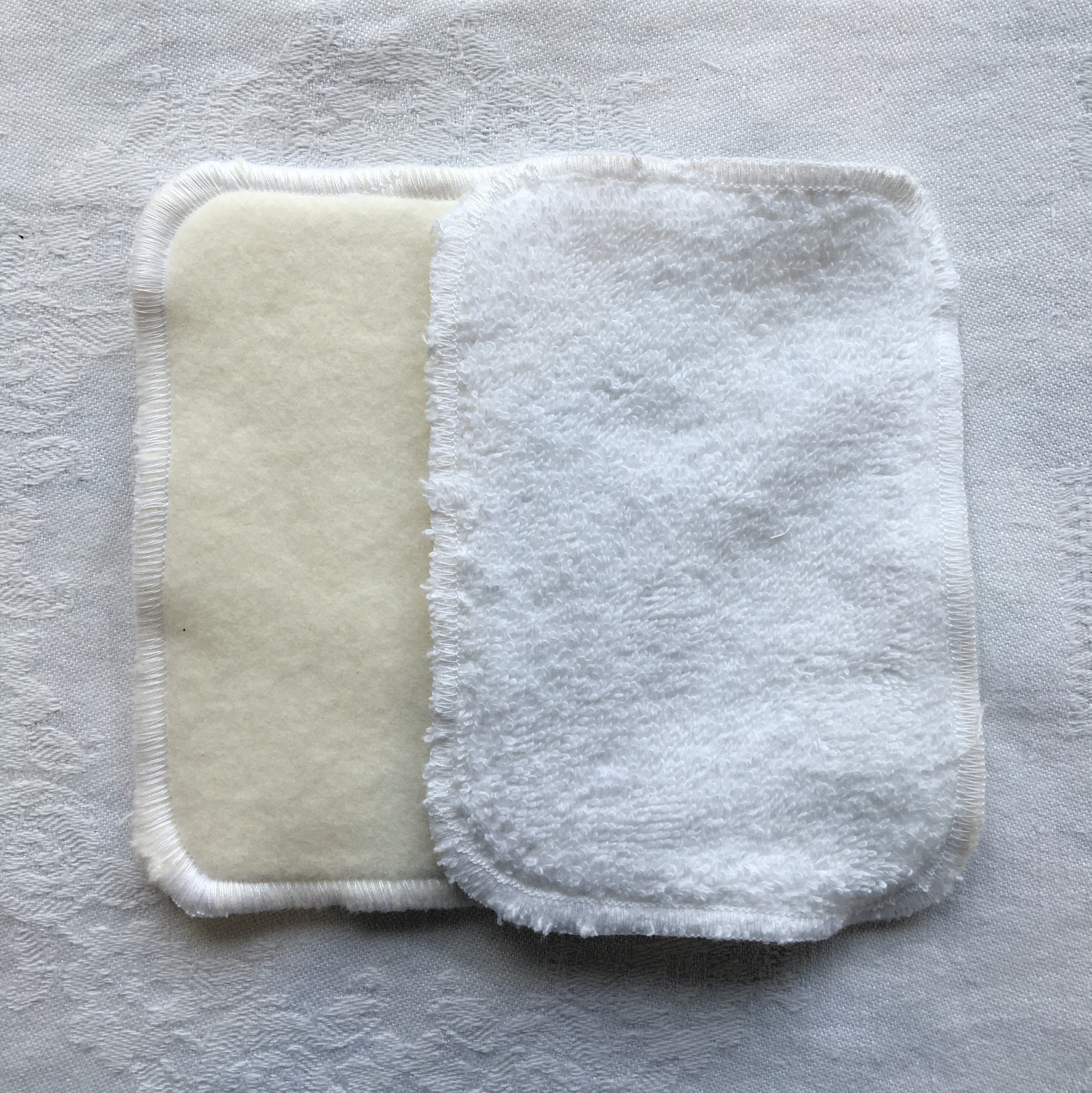 Lot de 3 lingettes blanches double-face éponge et polaire de coton bio / Tendresse 3