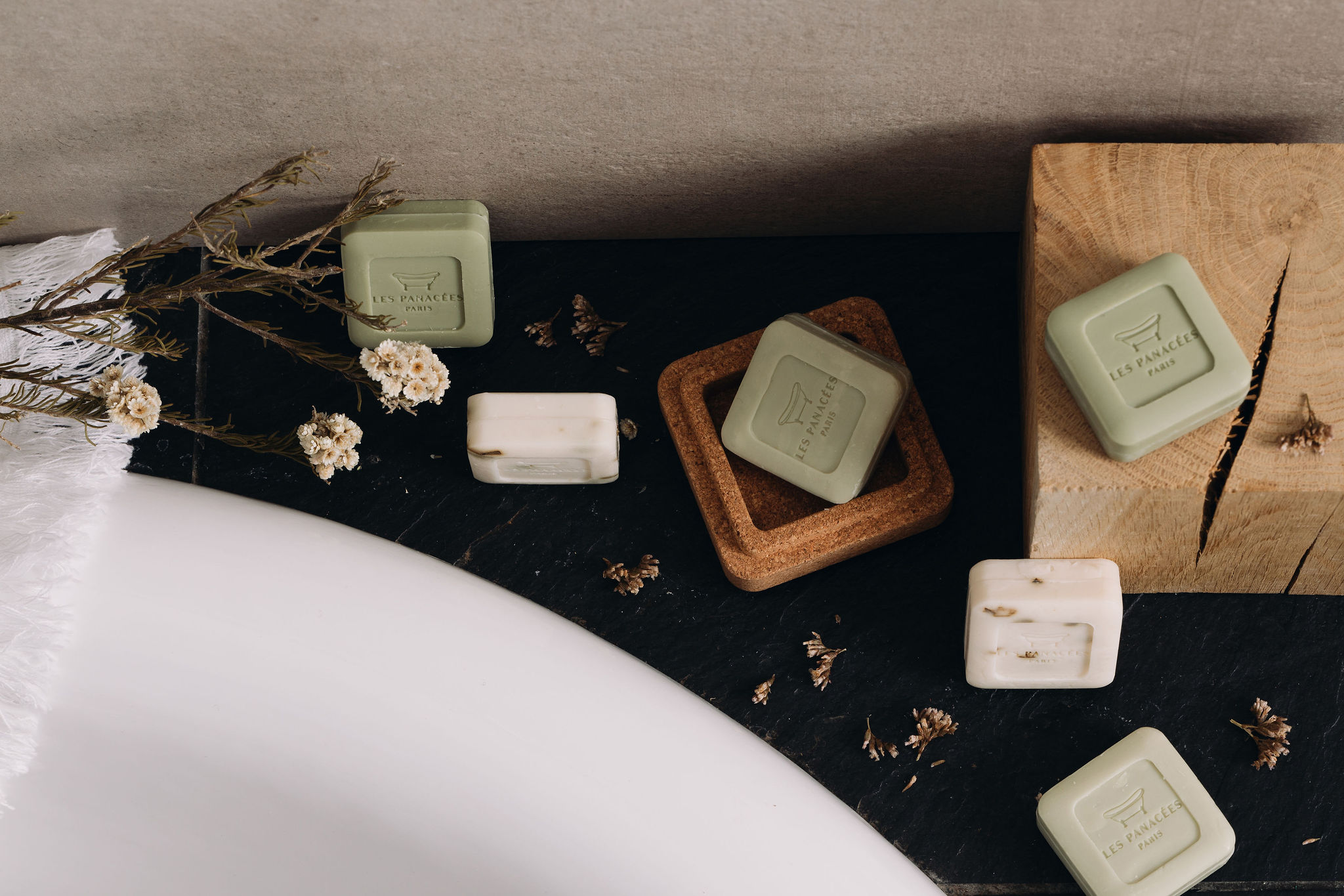 Etui de voyage en liège & son shampoing solide 25g 5