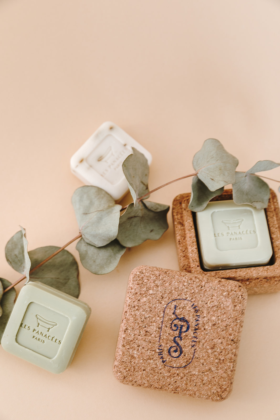 Etui de voyage en liège & son shampoing solide 25g 10