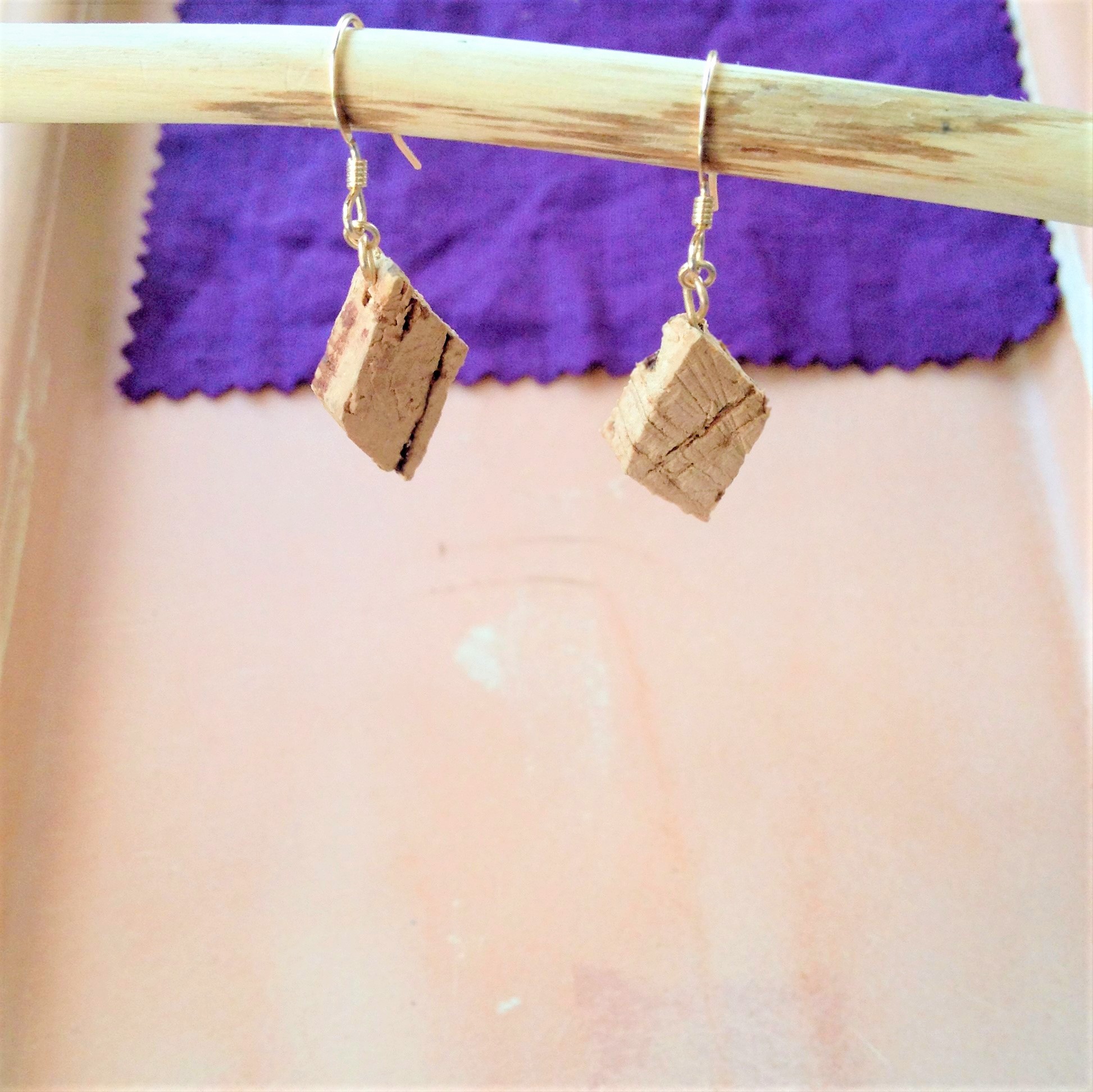 Pendants d'oreille gold filled recyclé et liège de fabrication française