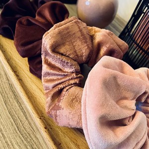 CHOUCHOU  Velours tons rose 