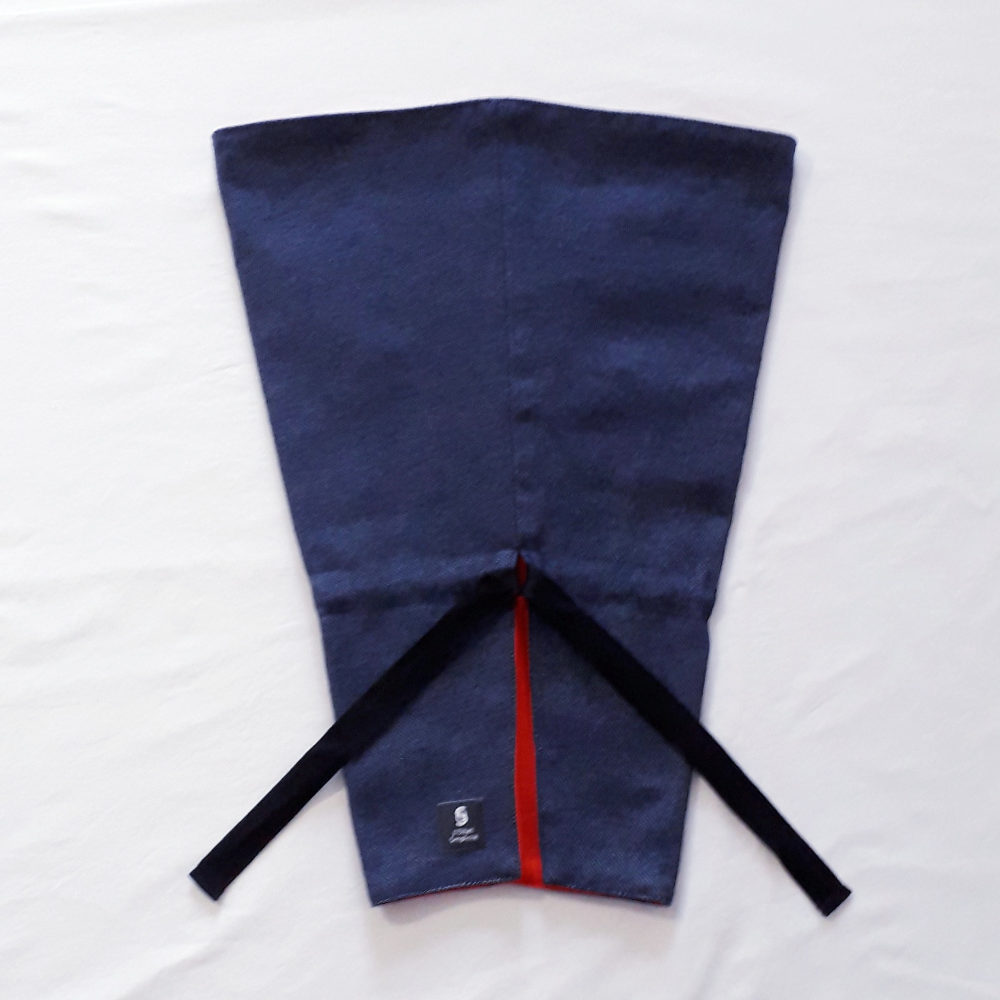 Cône à fleurs - Bleu marine / Rouge 10