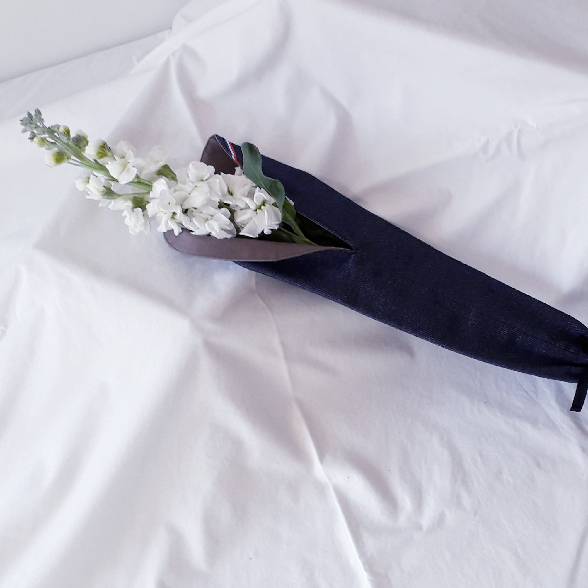 Cône à fleurs - Bleu marine / Taupe 5