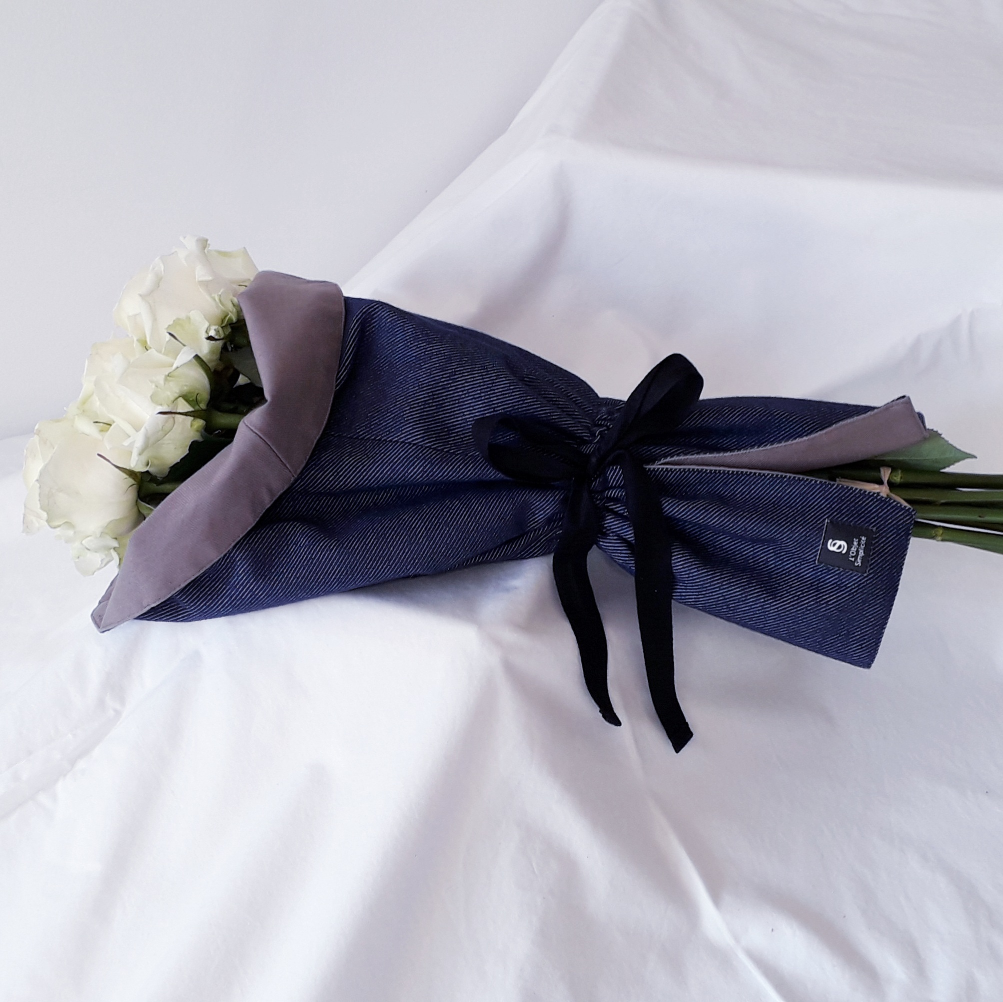 Cône à fleurs - Bleu marine / Taupe 4