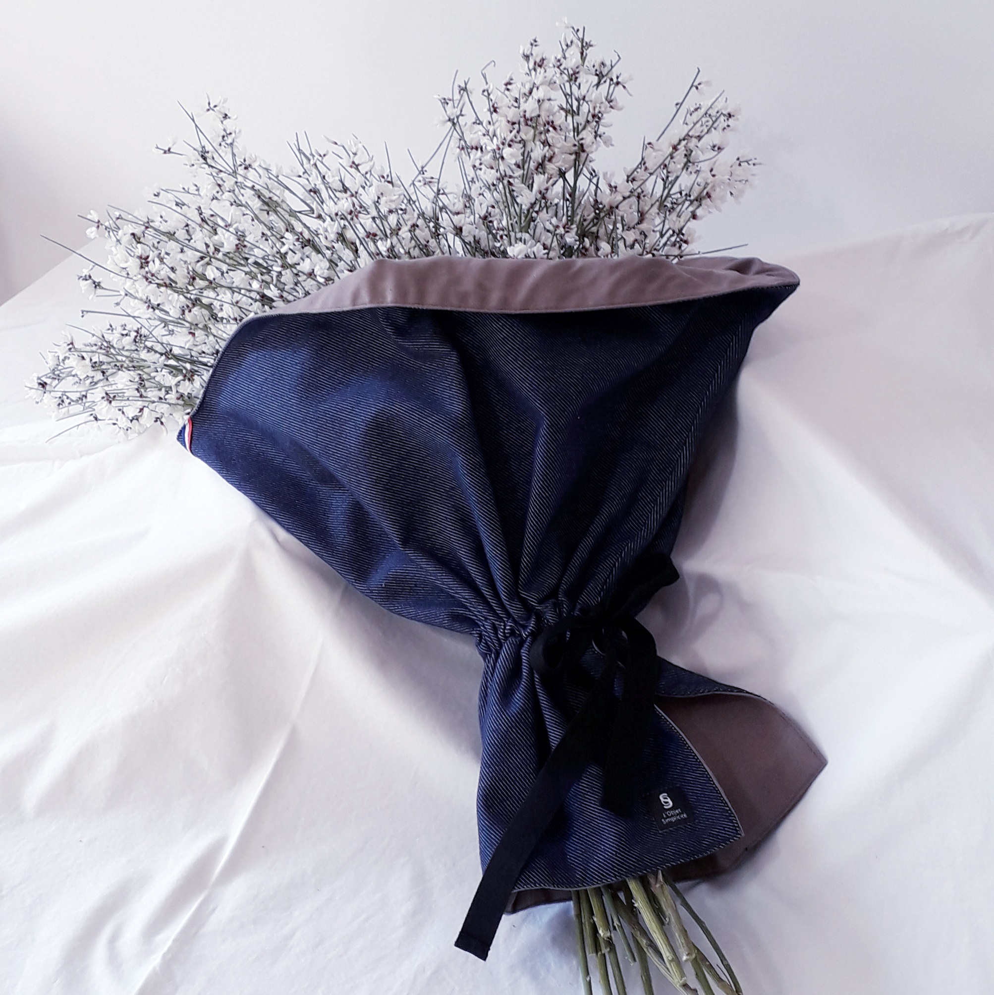 Cône à fleurs - Bleu marine / Taupe 3