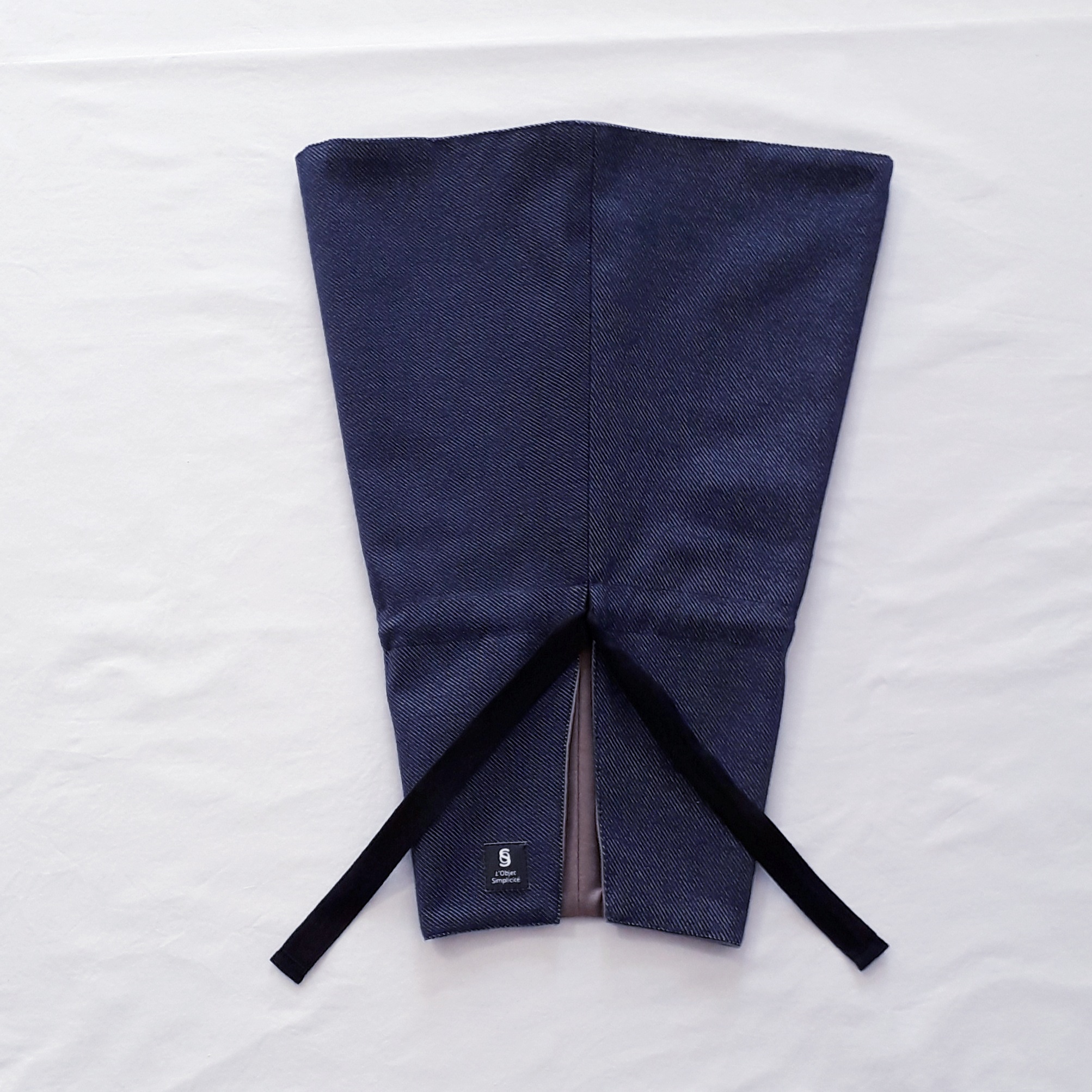 Cône à fleurs - Bleu marine / Taupe 10