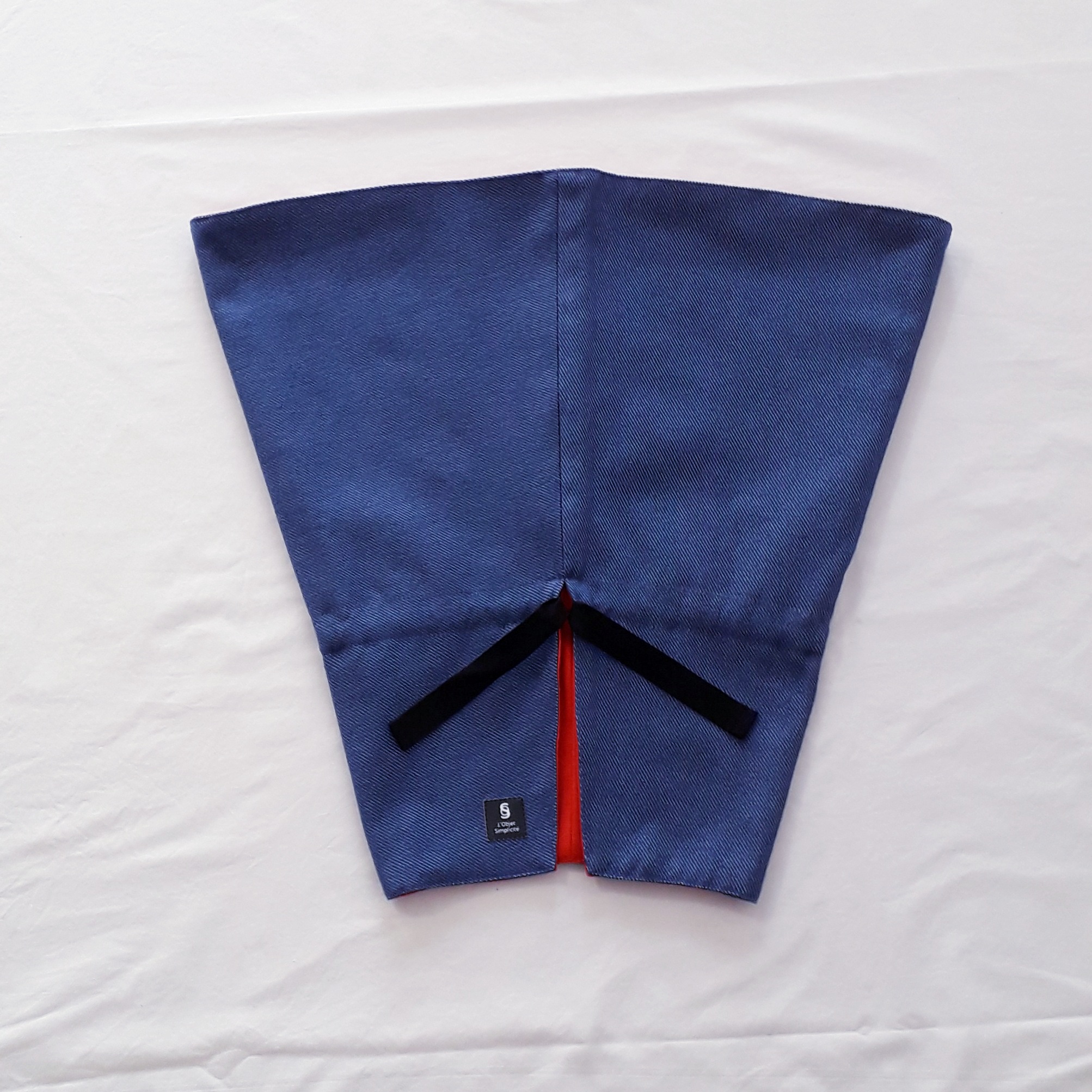 Cône à fleurs - Bleu jean / Rouge 11