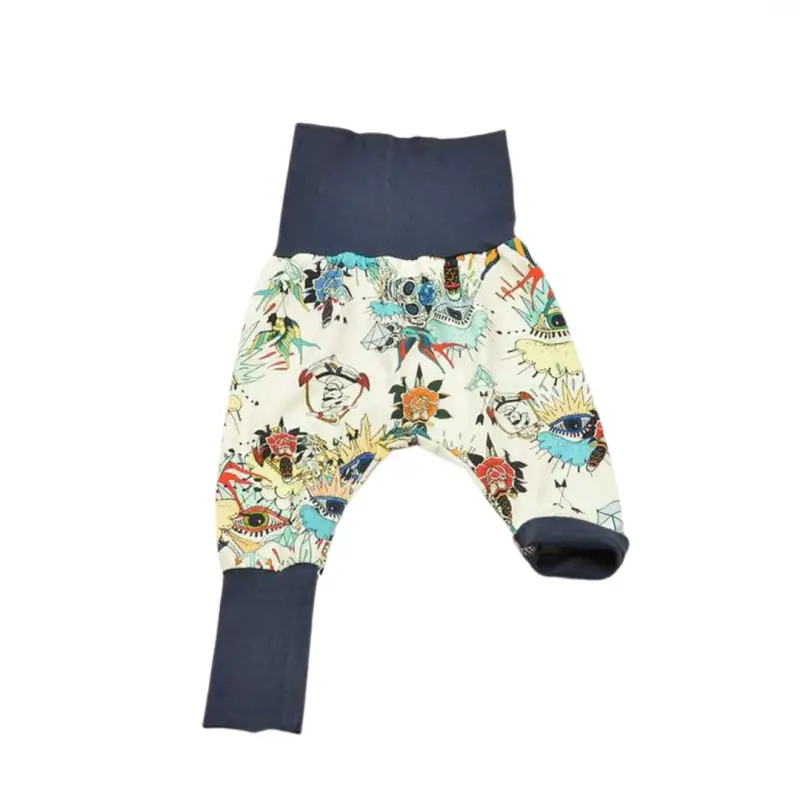 Sarouel évolutif et stylé en coton bio - motif pirates 4