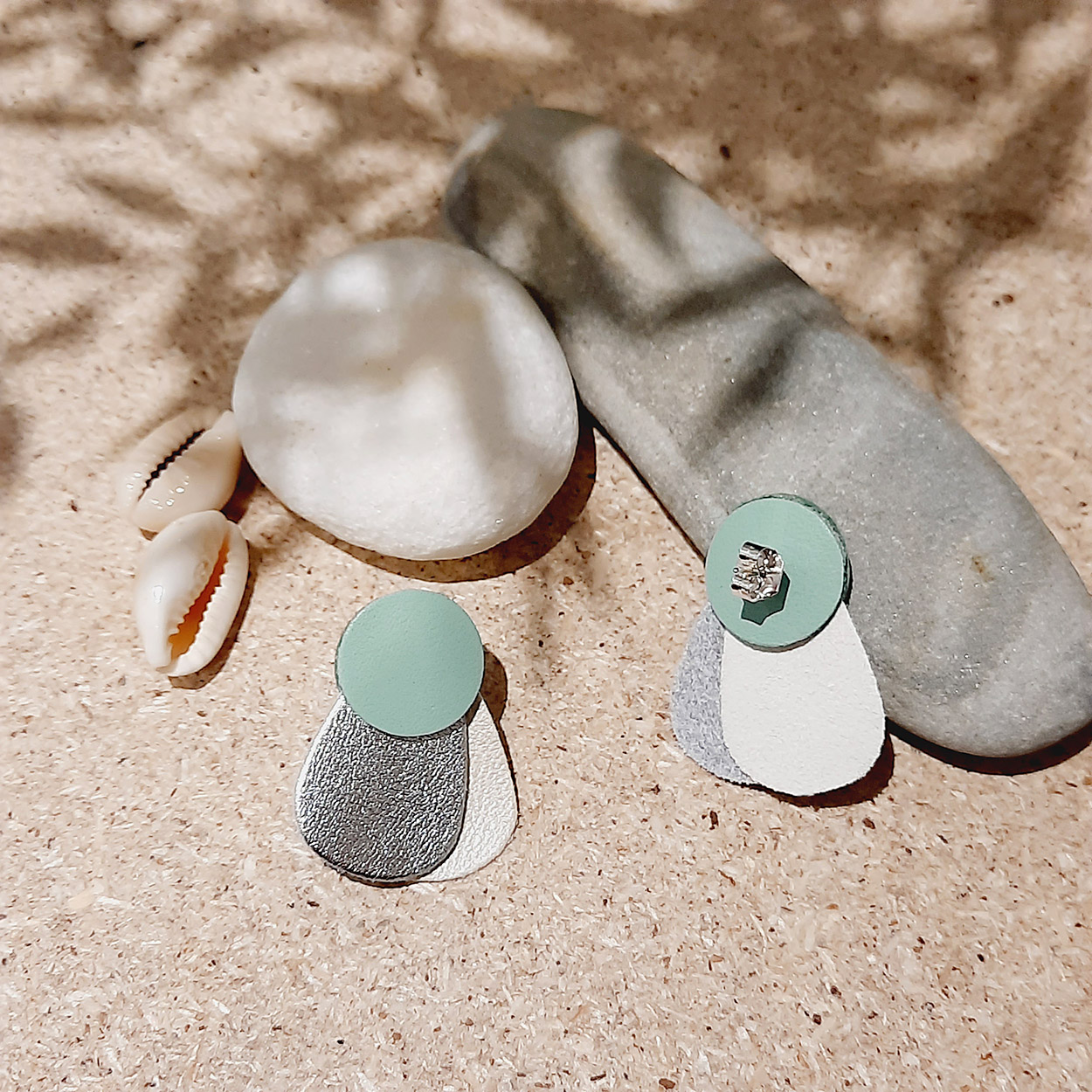 Puces d’oreilles PÂQUERETTES Menthe 3