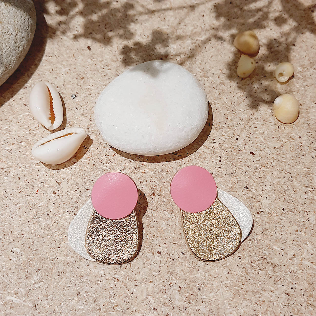 Puces d’oreilles PÂQUERETTES Rose 3