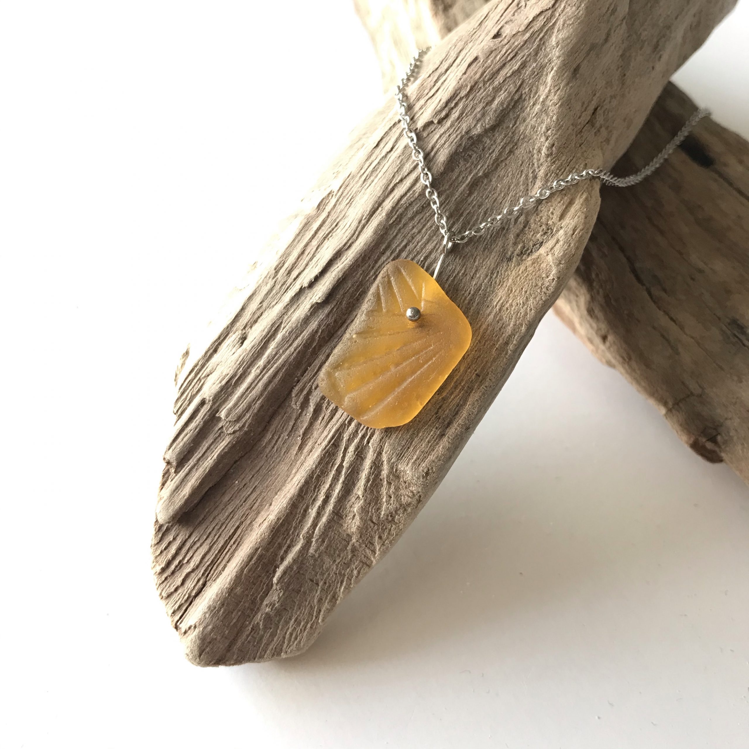 Pendentif ÎLE en verre de mer Ambre - PIÈCE UNIQUE 4