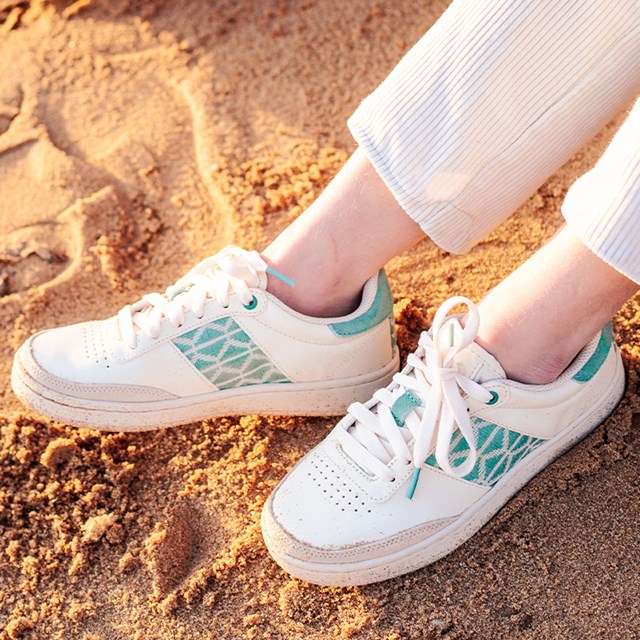 Basket rétro en cuir beige - N’go 6