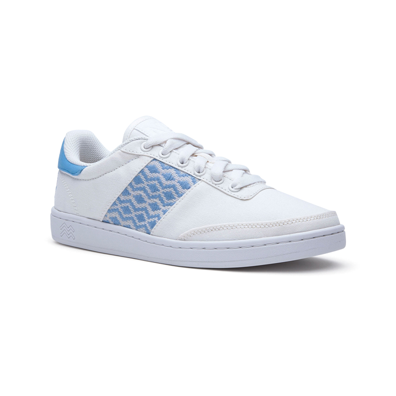 Sneakers en toile et tissage bleu ciel réalisé à la main - Vinh Hy 3