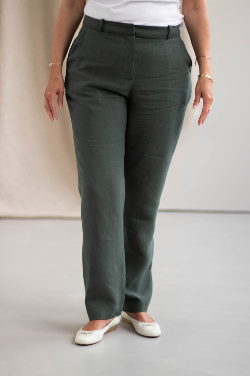 Pantalon droit en 100% lin jade pour femmes - Made in France - Vue de face