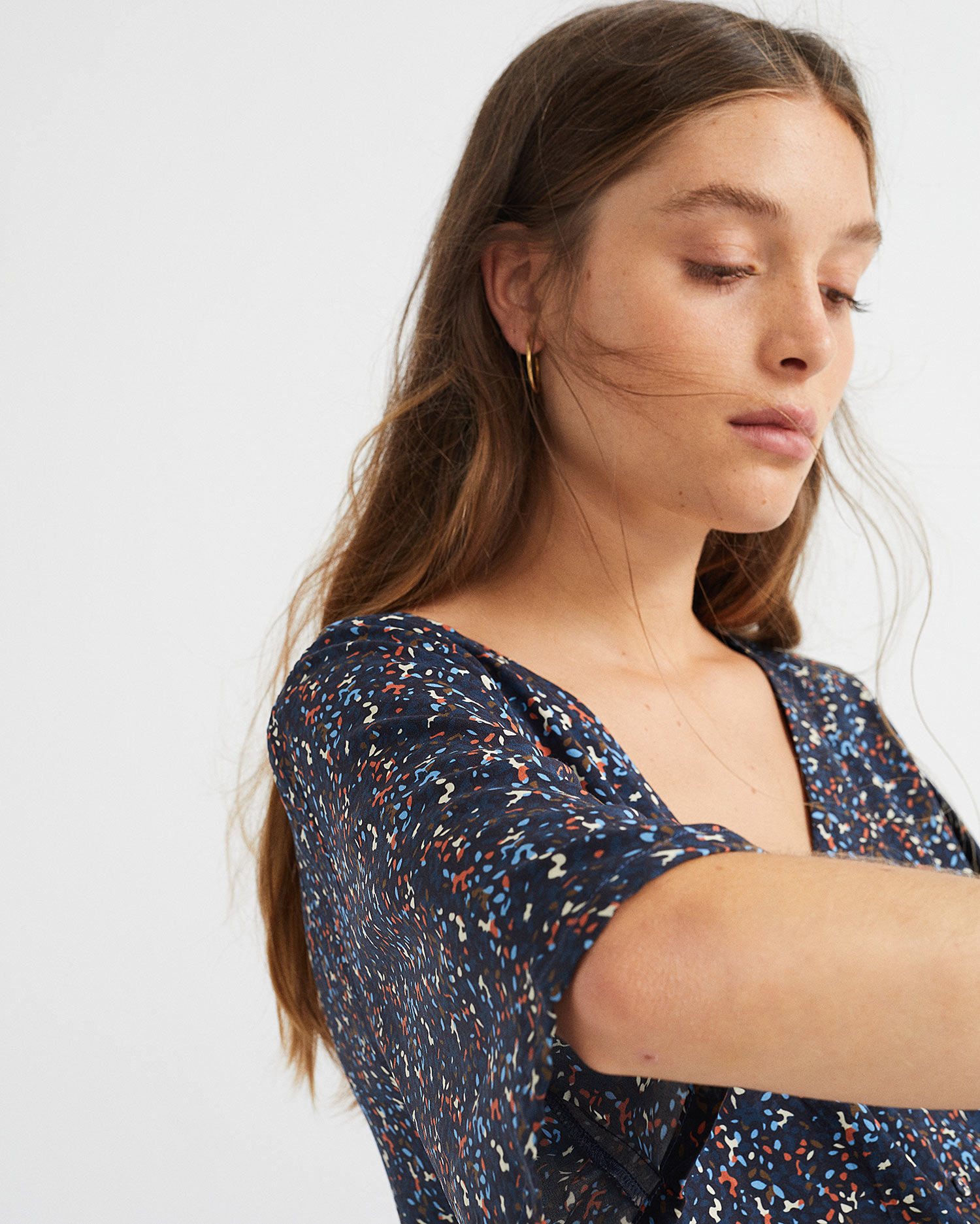 Blouse imprimée bleue - Libelula de Thinking MU 4