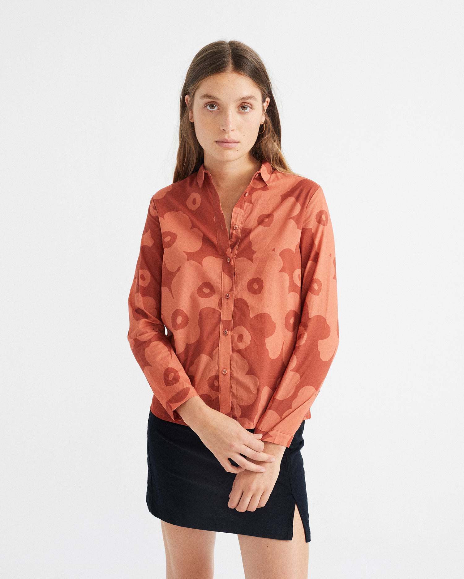 Chemisier imprimé - BIG FLOWERS TEJA CHAMOMILE  de Thinking MU 2