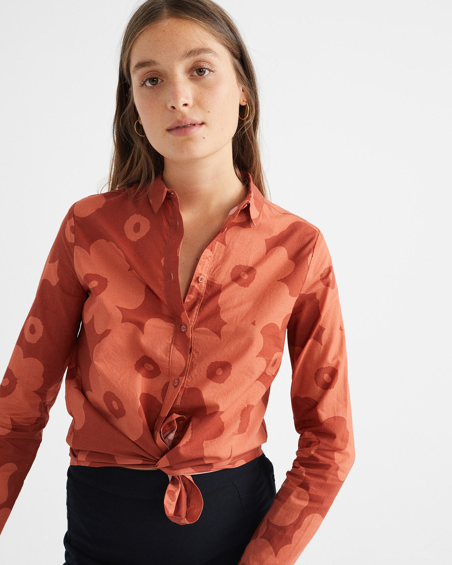 Chemisier imprimé - BIG FLOWERS TEJA CHAMOMILE  de Thinking MU 4