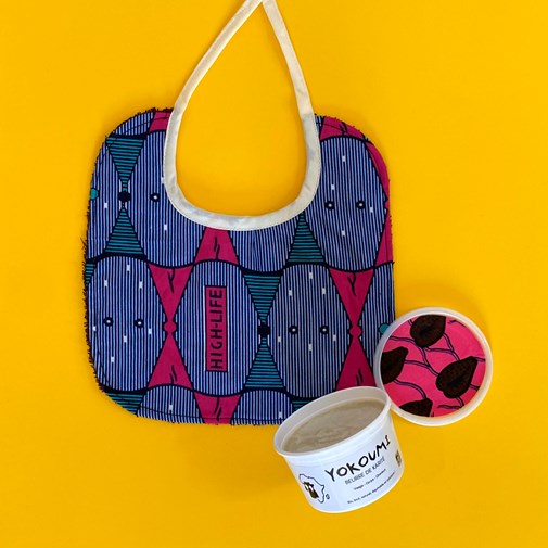 Le coffret bébé - Bavoir et Grand pot karité