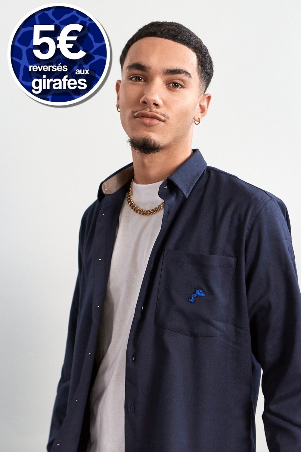 Chemise upcyclée bleu marine - girafon bleu 2