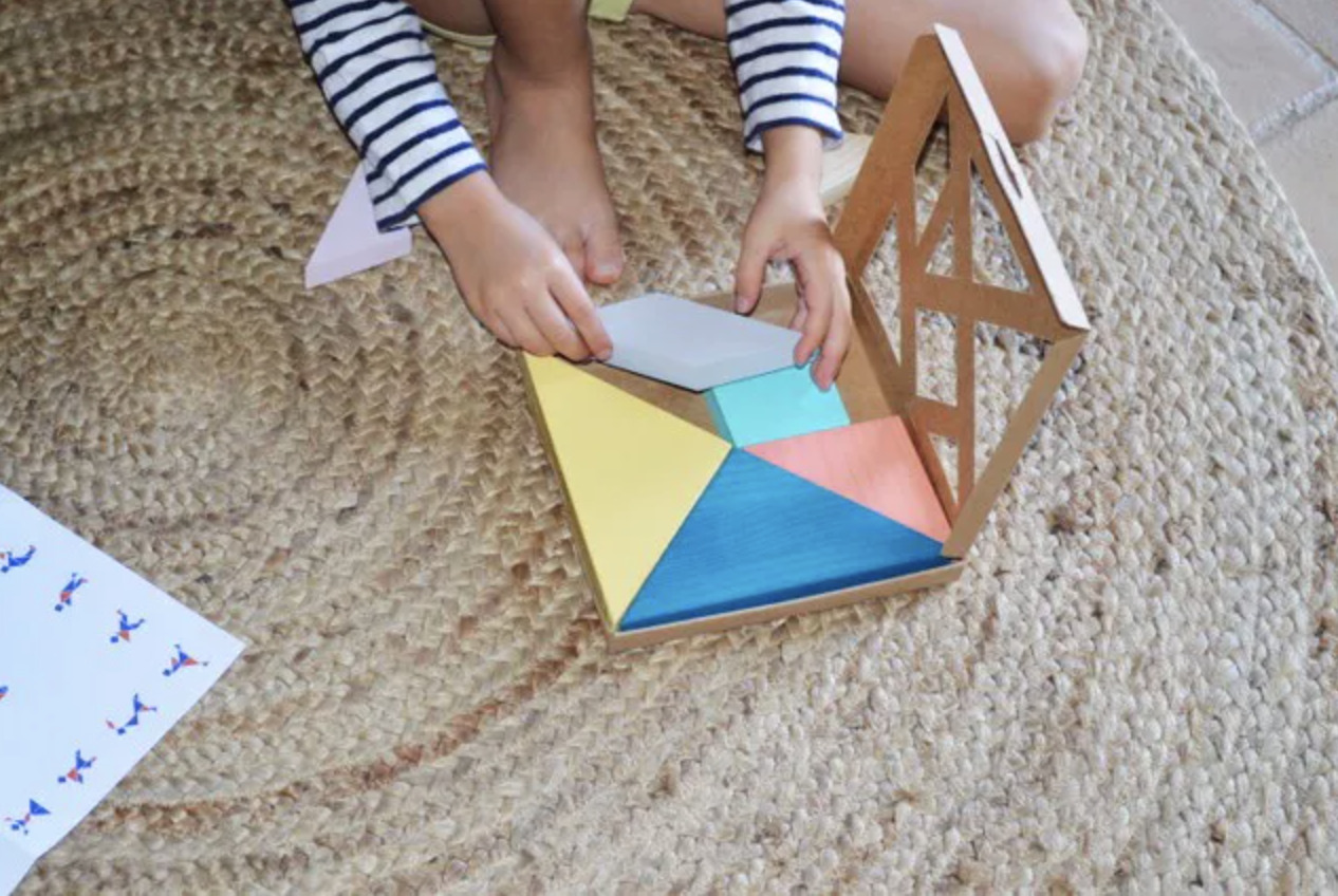TANGRAM en bois coloré - Me & Mine 3