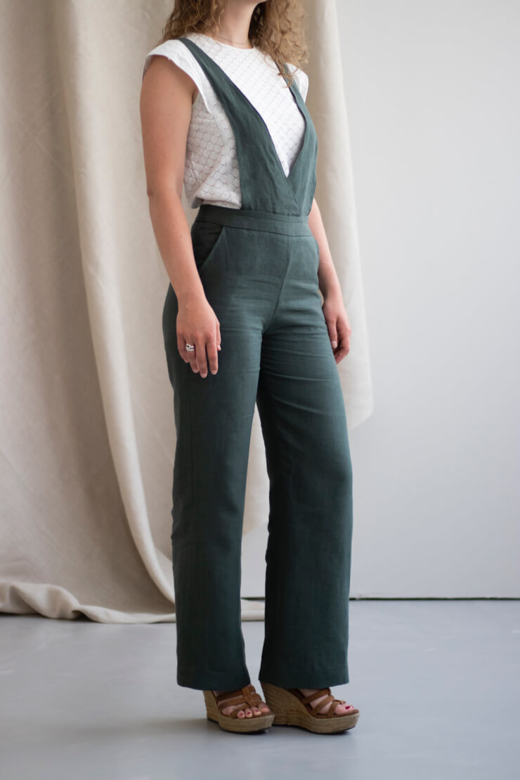 Salopette femme en lin vert jade fabriquée en France