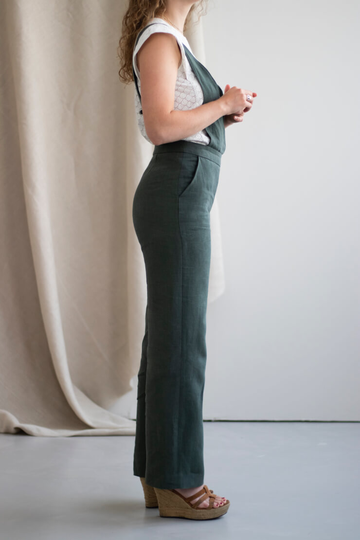 Salopette femme en lin vert jade fabriquée en France