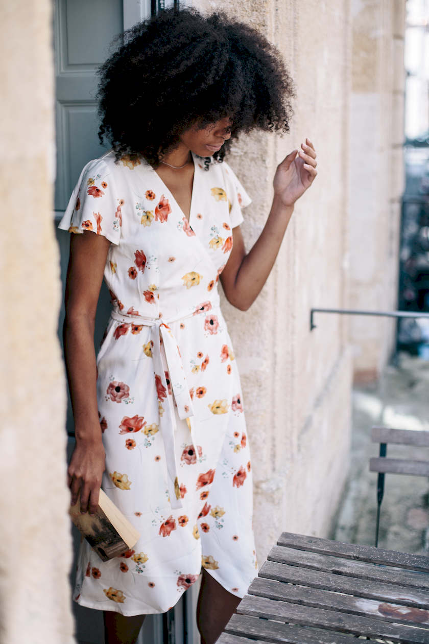 Robe Portefeuille Zargot en EcoVero antic white manches papillon Aatise  4