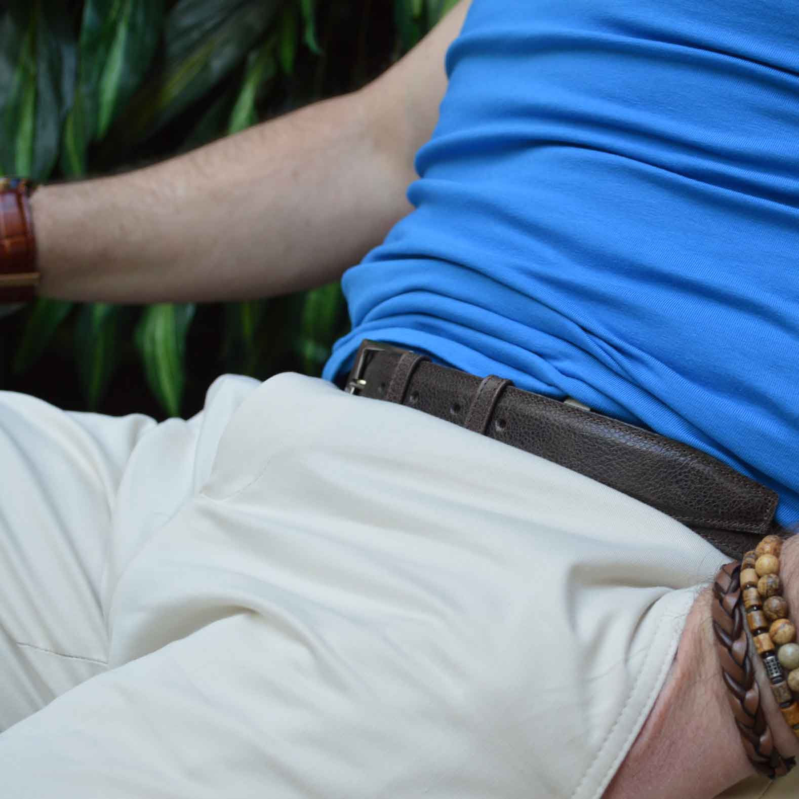 Ceinture-marron-chocolat-réglable-casual-chic-pour-hommes-en-cuir-pleine-fleur-grainé-surpiquée