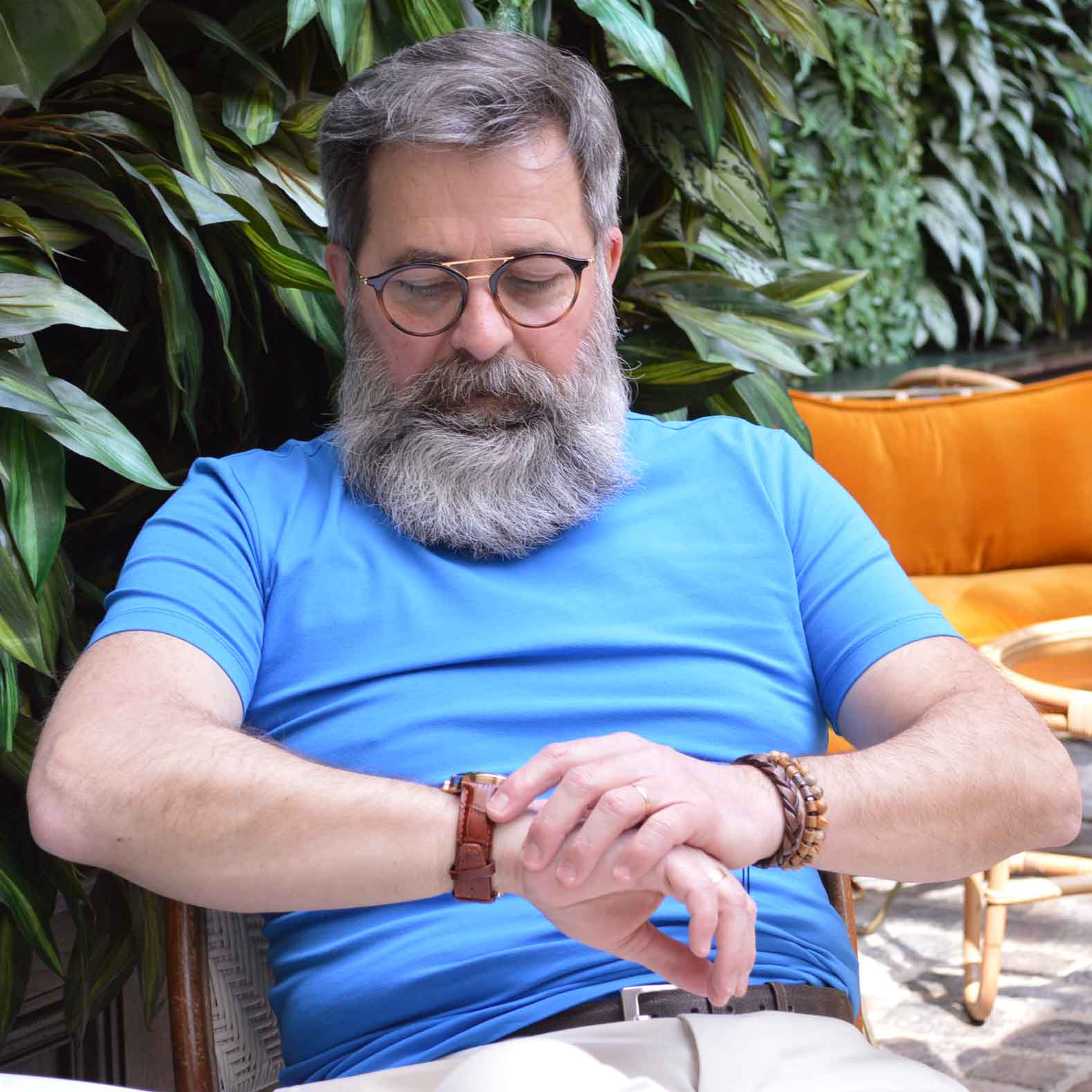 Ceinture-marron-chocolat-réglable-casual-chic-pour-hommes-en-cuir-pleine-fleur-grainé-surpiquée