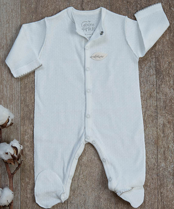 Packshot du pyjama en maille ajourée en coton bio