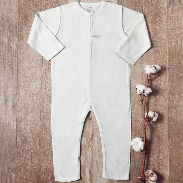 Packshot du pyjama maille ajourée en coton bio