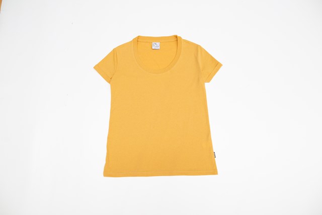 t-shirt-echancre-femme-jaune-golden-sand-recycle-made-in-france-packshot