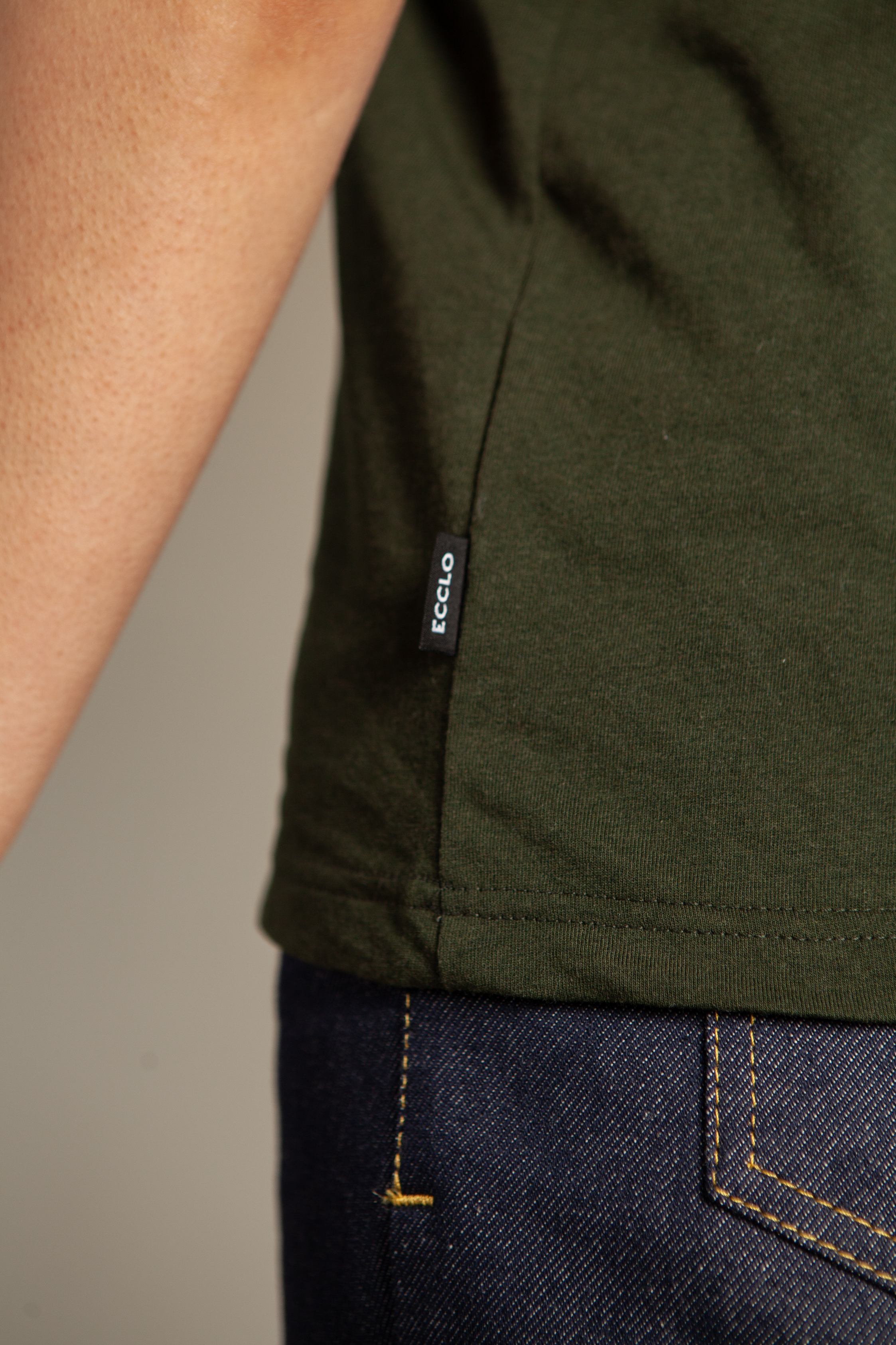 t-shirt-femme-echancre-vert-green-jungle-recycle-made-in-france-logo