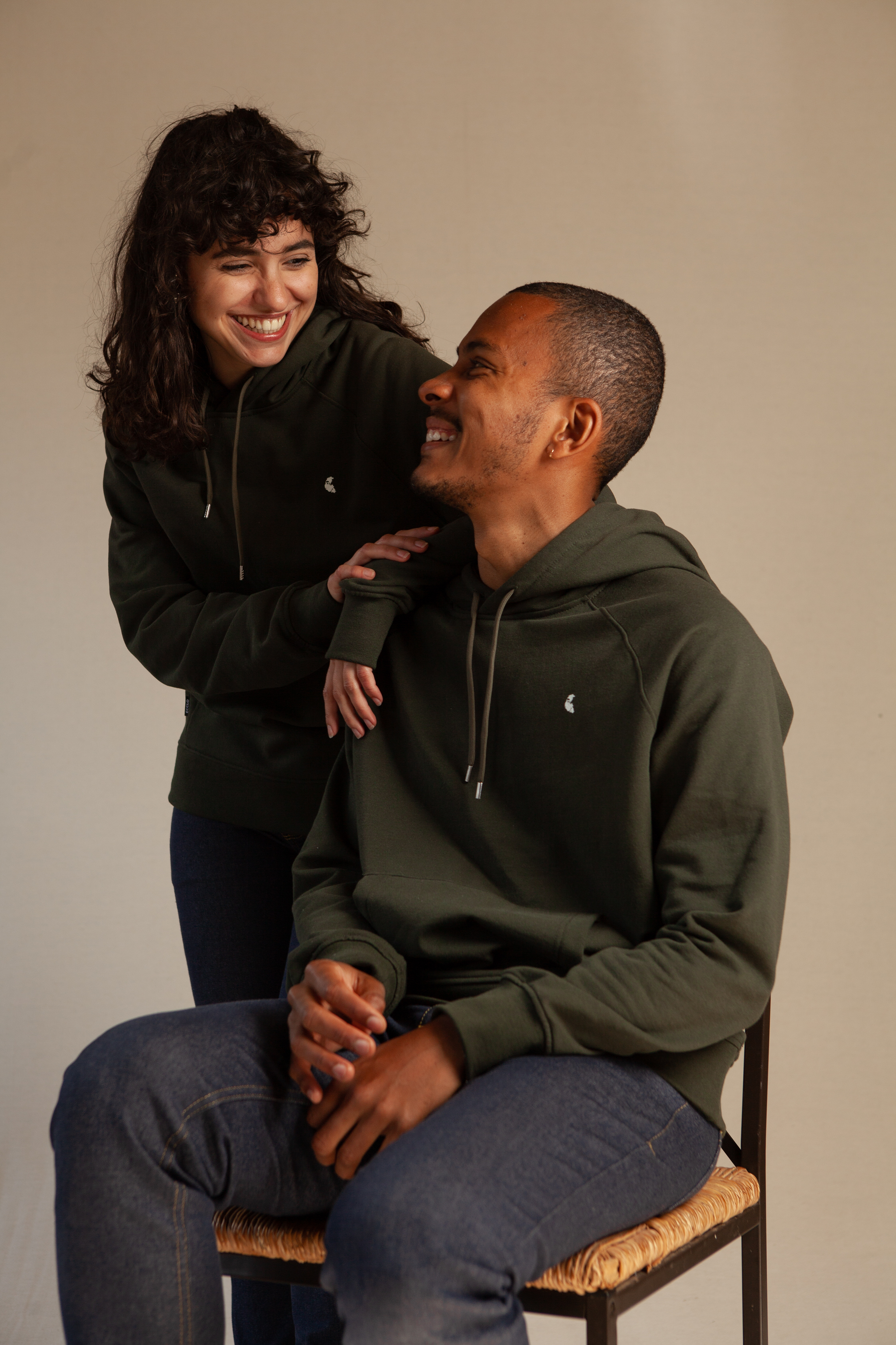 sweat-capuche-unisexe-vert-jungle-green-recycle-made-in-france