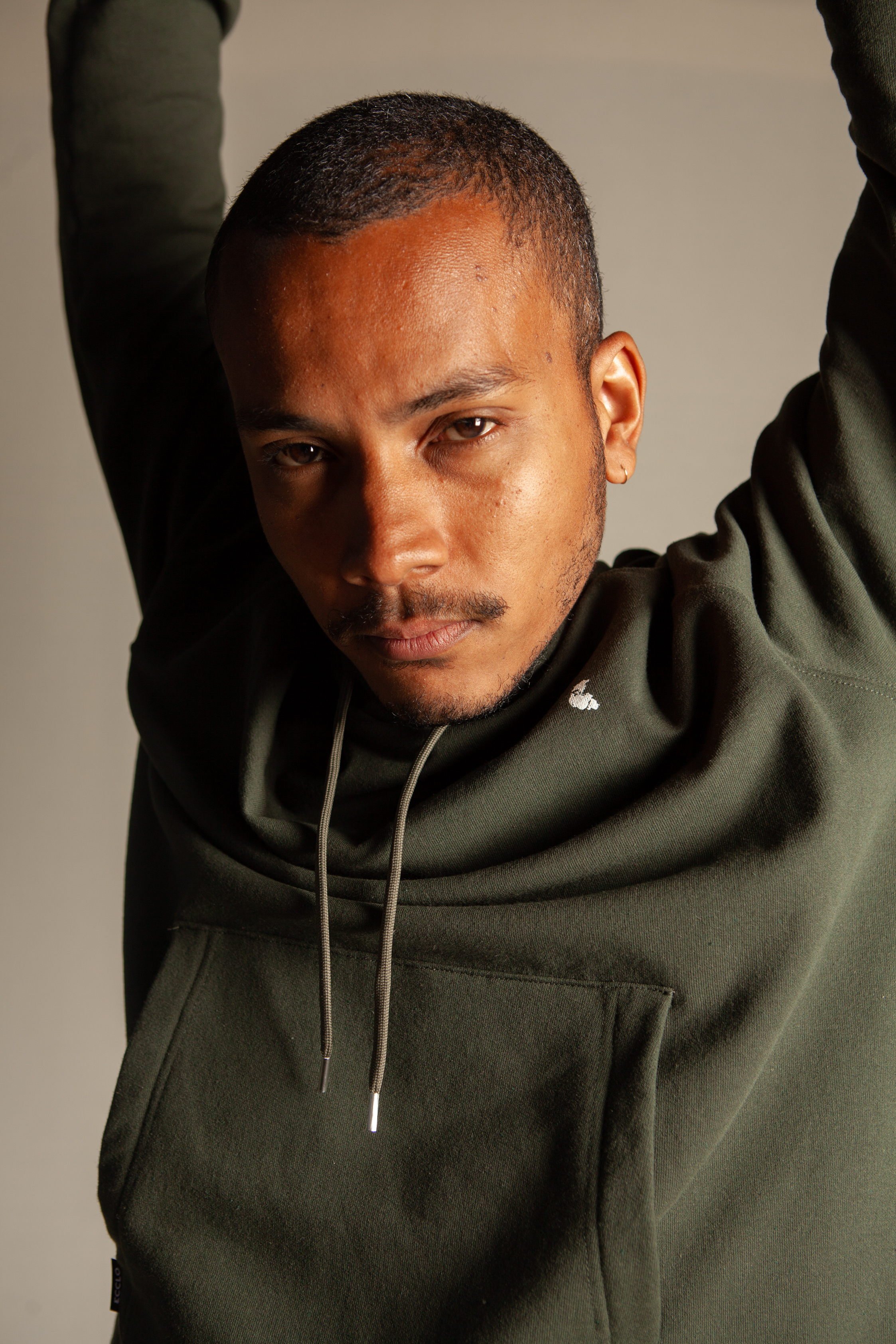 sweat-capuche-unisexe-vert-jungle-green-recycle-made-in-france-col